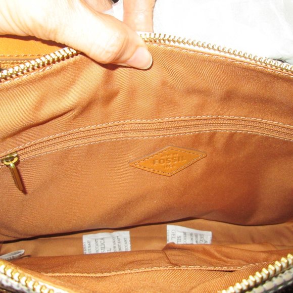 NWT $138 Fossil Leather Kinley Crossbody Bag - Picture 3 of 5